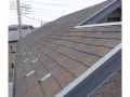 施工前の屋根 屋根もシリコン塗料でピカピカに塗装しています。[塗装前]