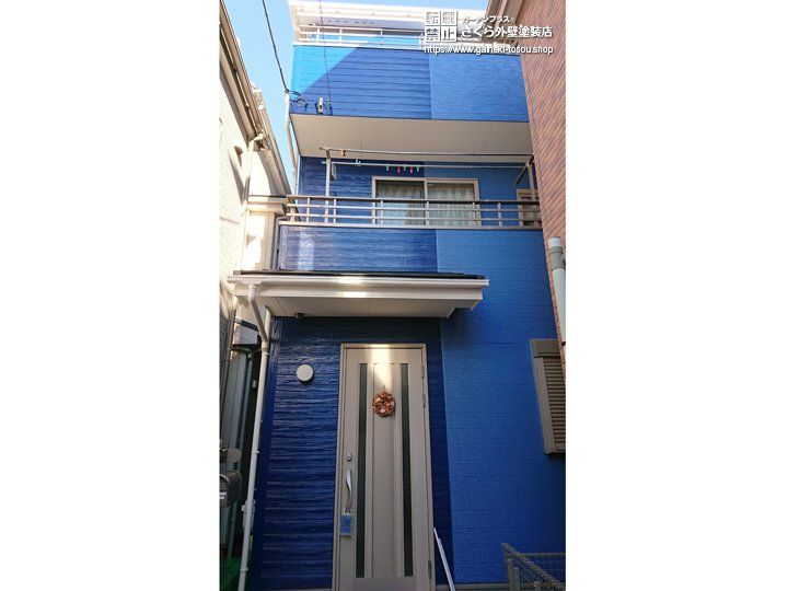 No.285 青色×水色の同系色カラーで清涼感のある外観に演出した外壁塗装[塗装後]