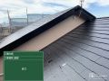 屋根塗装：下塗り⇒中塗り⇒上塗り スレート屋根には、ラジカル制御形塗料を使用。ブラックカラーで塗装して外壁とメリハリをつけました。[雪止めを設置。]