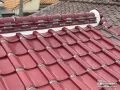 屋根漆喰補修 雨風や直射日光・寒暖差による劣化が見られた為、漆喰の修理を行いました。瓦の下にある葺き土を雨風から守り、瓦屋根全体の耐久年数を保つことができます。[屋根漆喰補修後]