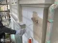 外壁塗装 建物の外観と耐久性を高めるため塗料は「ファインパーフェクトトップ」を使用。チョーキング、カビや藻の発生を制御してくれるので、外壁を綺麗なまま保ってくれます。[外壁中塗り]