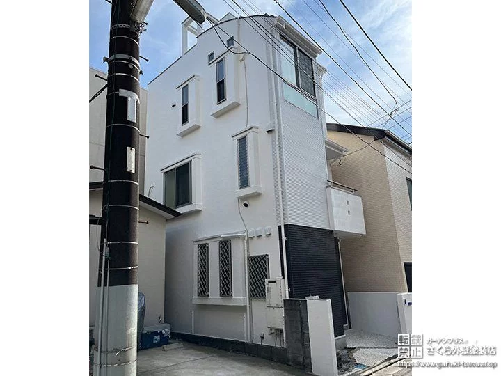 No.426 清潔感のある白く明るい外観に生まれ変わった外壁塗装・屋根塗装工事[塗装後]