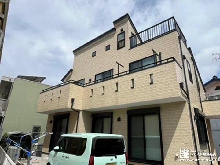 No.454 元のデザインを活かしツヤ感を取り戻した外壁塗装・屋根塗装工事[塗装後]