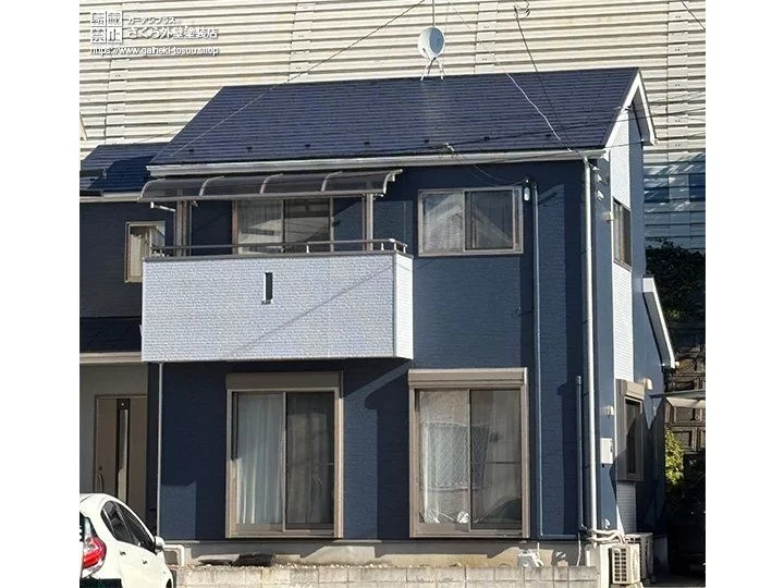 No.474 おしゃれなブルーとホワイトのツートンの外壁に進化した外壁塗装・屋根塗装工事[塗装後]