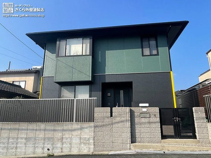 No.477 グリーンとグレーのツートンカラーがおしゃれさを際立てる外壁塗装・屋根塗装工事[塗装後]