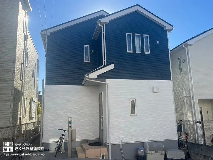 No.484 ホワイト×ネイビーのツートンデザインがおしゃれさを際出せる外壁塗装工事[塗装後]