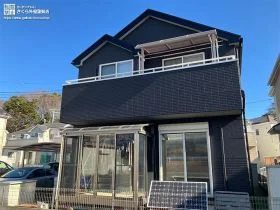 ネイビーのシックな外壁に生まれ変わった外壁塗装・屋根塗装工事