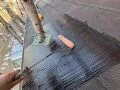 屋根塗装の様子 屋根の塗装では、鉄部の塗装メンテナンスはもちろんタスペーサー挿入もしっかり行っています[屋根塗装 シーラー塗装]