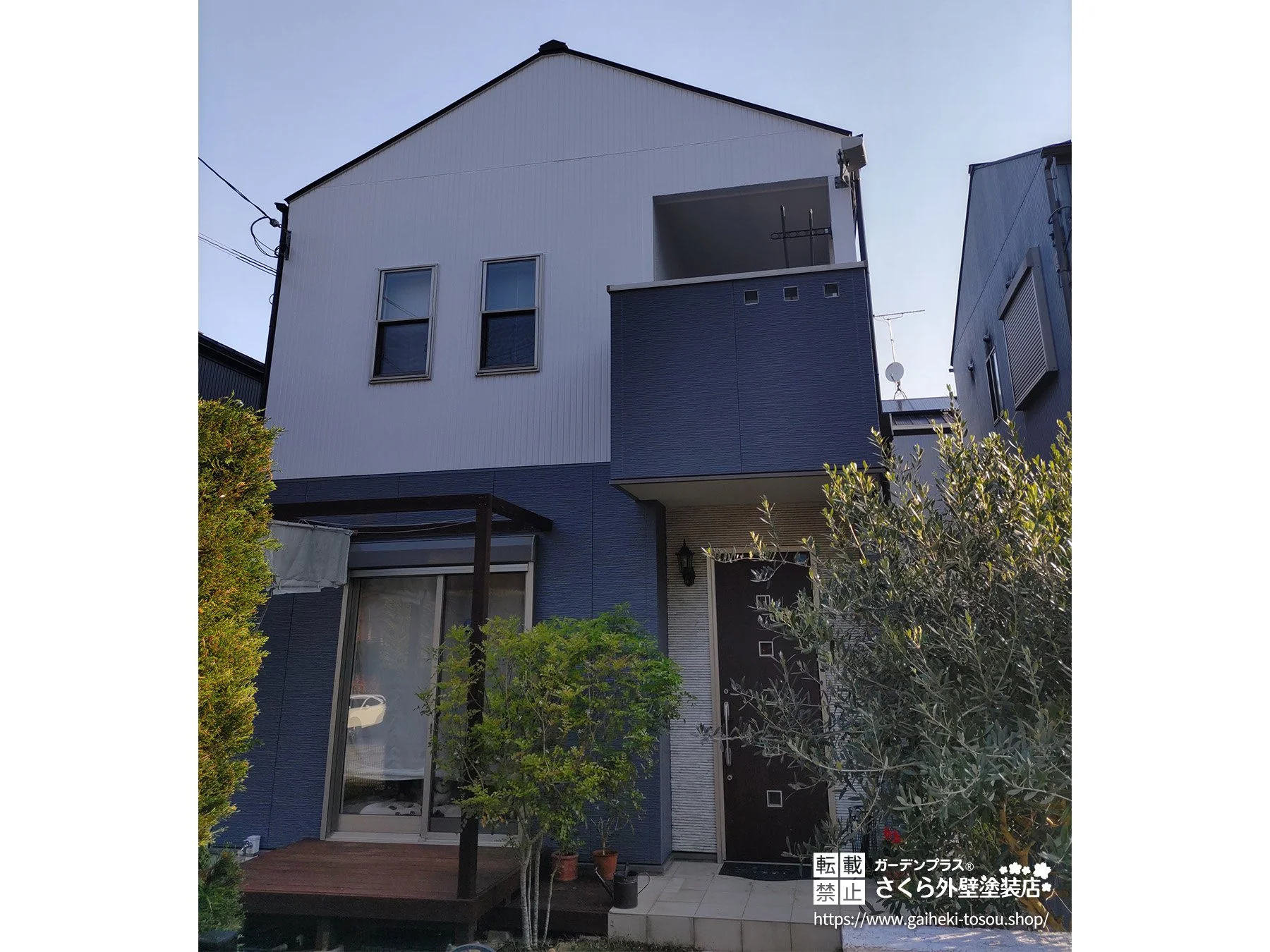 No.526 爽やかな青と白のツートンデザインがおしゃれな外壁塗装工事[塗装後]