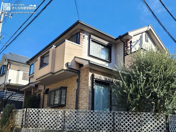 No.535 ベージュとクリームのツートンデザインがあたたかな外壁塗装・屋根塗装工事[塗装前]