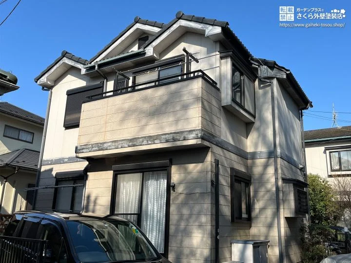 No.536 ホワイト×ブラックのツートンデザインがスタイリッシュな外壁塗装・屋根塗装工事[塗装前]