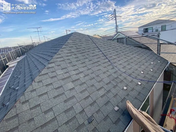 No.543 防水性に強いアスファルトシングルを用いた屋根カバー工事[塗装後]