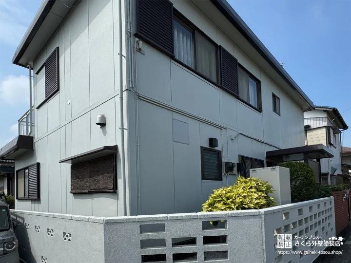 No.564 築20年以上の住宅を白く美しくリフレッシュした外壁塗装・屋根塗装工事[塗装前]