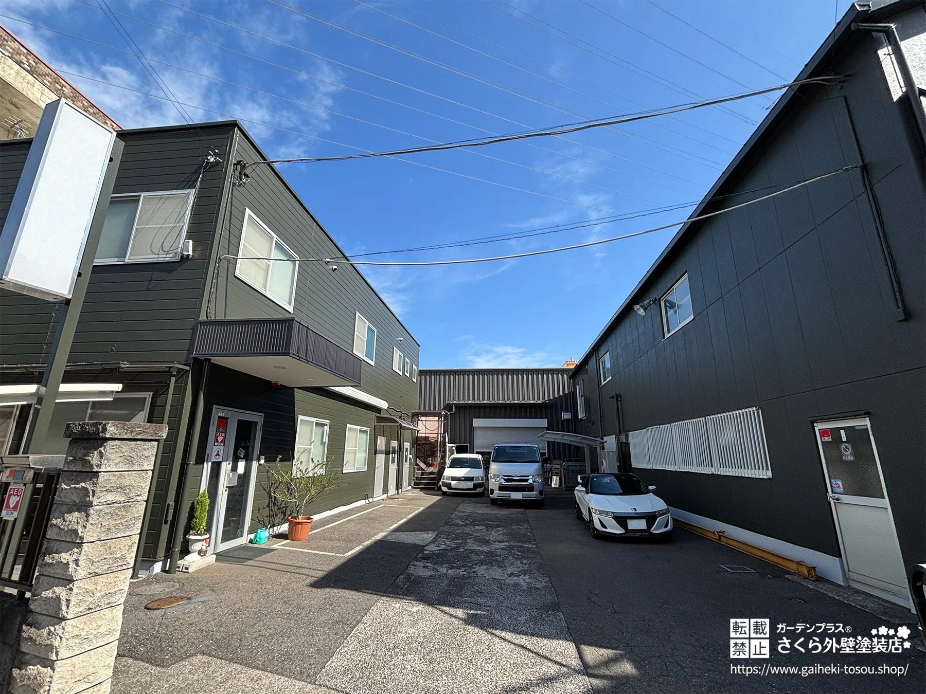 No.580 モスグリーンの外壁が全体のイメージをモダンにする外壁塗装・屋根塗装工事[塗装後]