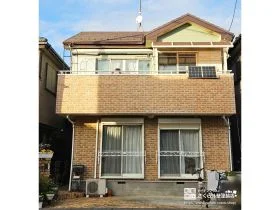 レンガ調を活かすクリアー塗装×グリーンのツートンで上品に仕上げた外壁塗装・屋根塗装工事