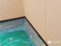 バルコニー内側塗装 バルコニーの内側の塗装の様子。[バルコニー内側・塗装後]