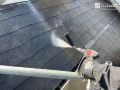 屋根塗装 経年により汚れが目立っていた屋根。高圧洗浄後、まずは補修を行いました。[屋根・高圧洗浄]