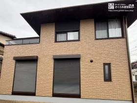 上品なベージュで仕上げた外壁塗装・屋根カバー工事