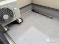 バルコニー床塗装 バルコニー床までしっかり塗装し住まい全体を美しく整えました。[バルコニー床・塗装前]