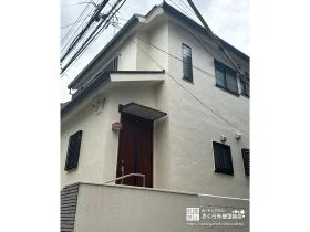 ベージュと黒のコントラストが美しい外壁塗装・屋根塗装工事