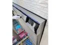 シャッターBOX塗装の様子 鉄部のため、しっかりケレンした後に塗装を行いました[シャッターBOX_上塗り]