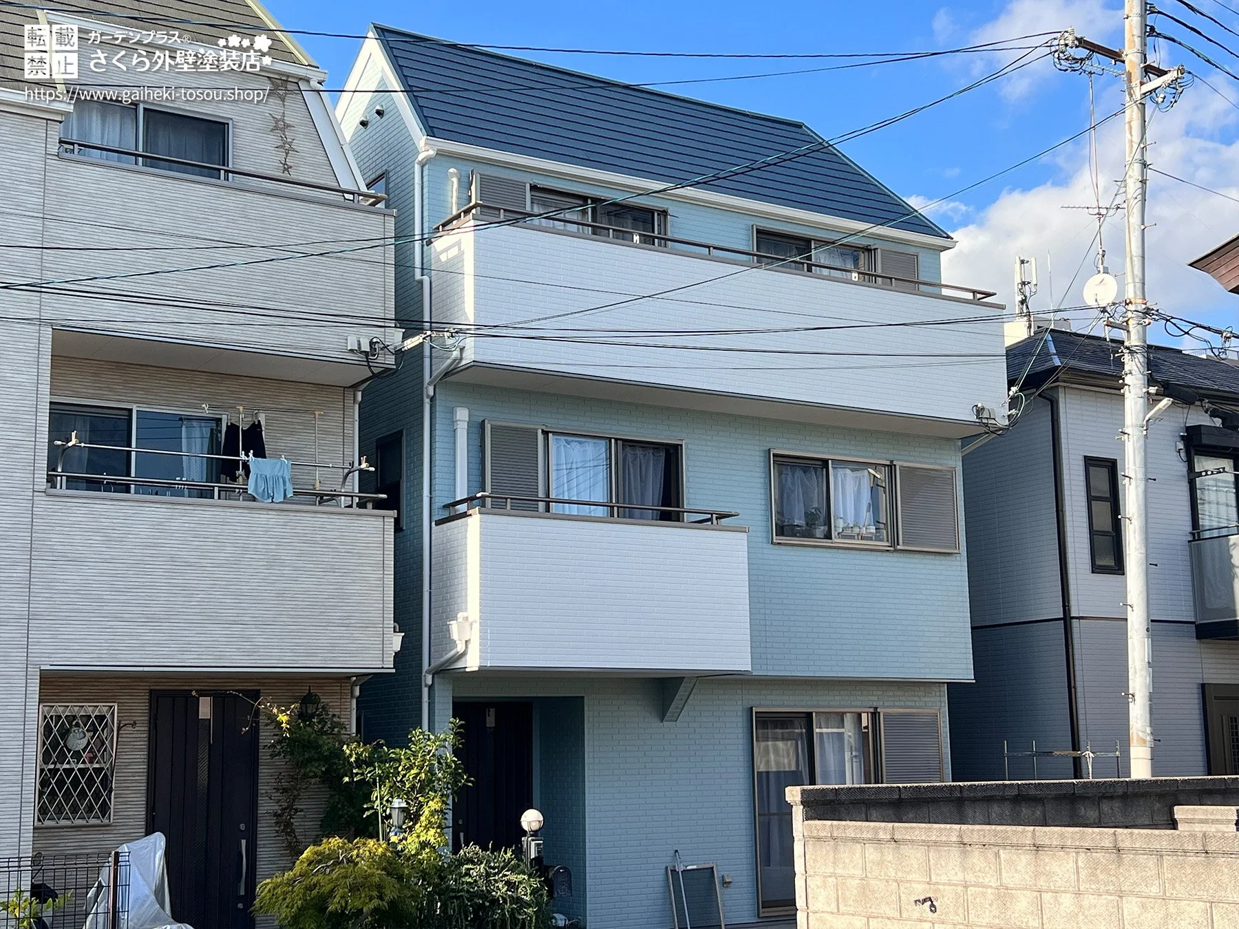 No.656 超高耐候性塗料でお家丸ごとメンテナンス！爽やかなツートンデザインに仕上がった外壁塗装・屋根塗装工事[塗装後]