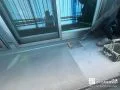 ベランダ塗装の様子 防水機能が低下していたベランダもしっかりメンテナンス![ベランダ塗装_プライマー塗布]