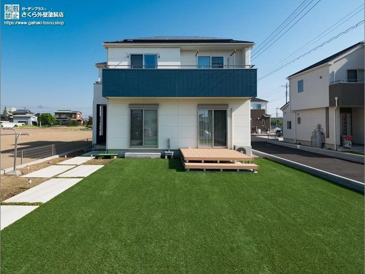 No.36 2種類の色味が爽やかな印象の外壁デザイン