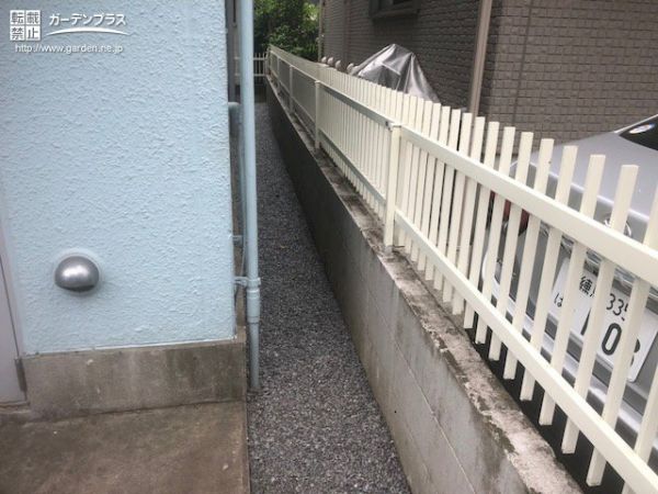 No.10409 手の届きにくい建物周りの雑草対策工事