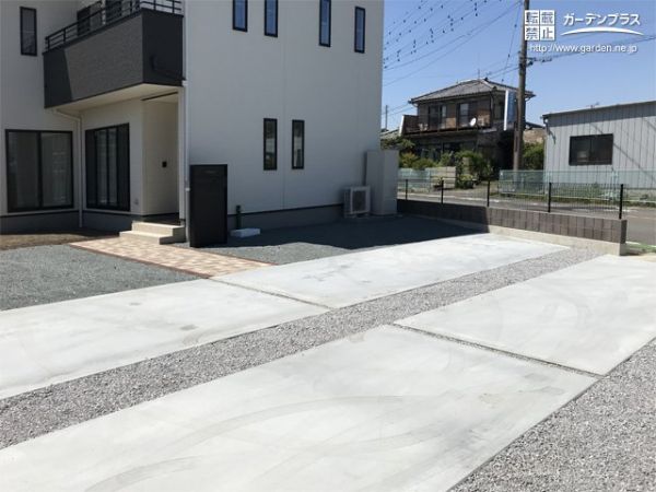 雑草が少なくシンプルモダンなお庭の新築外構工事 No 新築外構一式の施工例 さくら外壁塗装店 雑草が少なくシンプルモダンなお庭の新築外構工事 No 新築外構一式の施工例 さくら外壁塗装店