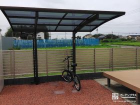 自転車を雨や紫外線から守ってくれるサイクルポート