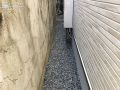 雑草対策をした犬走り