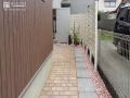 明るくも落ち着きある園路