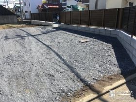 敷地内も平らに整地