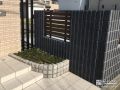 門扉脇にピンコロ石で植栽スペースを施工