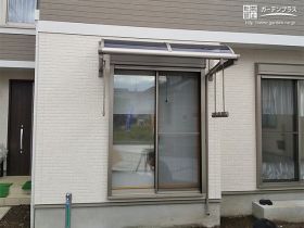 柱がなくすっきりしたテラス屋根