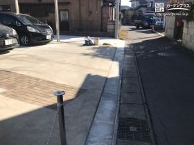 道路境界も舗装し、砂利の飛び散りを解消