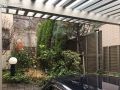 主庭は2段の目隠しフェンスを設置