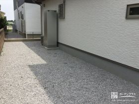 雑草対策をした建物まわり