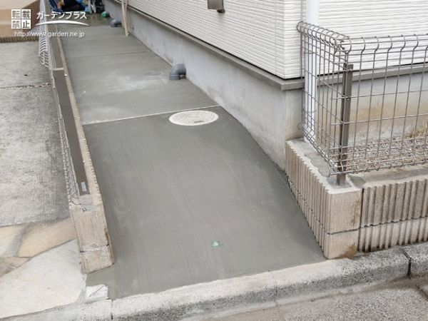 犬走りを活用した駐輪スペース設置工事