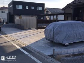 広々とした駐車スペース