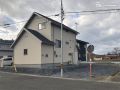 砂利を敷設した建物まわり