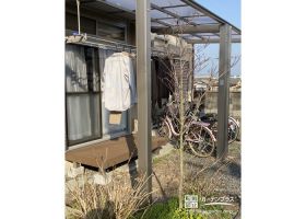 室内からすぐ洗濯物が干せるテラス