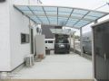 テラス屋根として使えるカーポートを設置した駐車スペース拡張工事