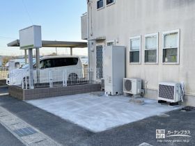 前庭を解体して駐車スペースに