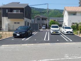 すぐに利用できるアスファルト舗装の駐車場工事