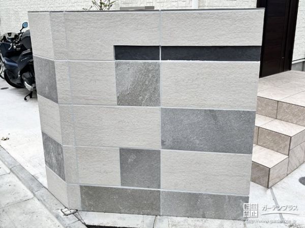 No.17675 表情豊かなタイルを使ったモダンな門柱設置工事