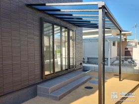 耐候性の高いテラス屋根