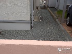 雑草と共に水たまりやぬかるみの発生も防止