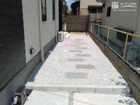 木目調フェンスが育てた植栽を引き立たせるお庭工事